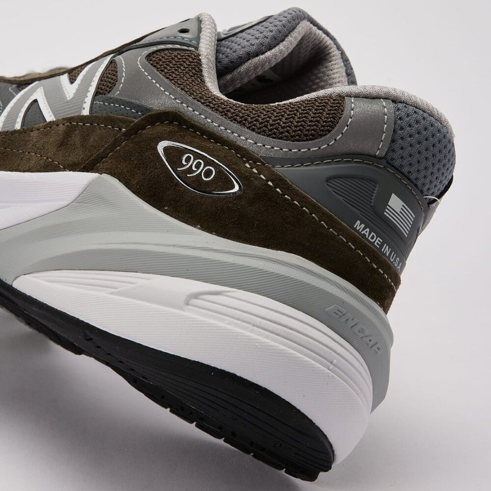 New Balance 990 v6 Men's Sneakers in Olive Grey NIB, Men's 10 - Picture 3 of 7